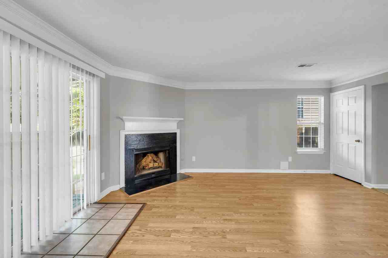 3061 Majestic Park Ct - Photo 7 of 19