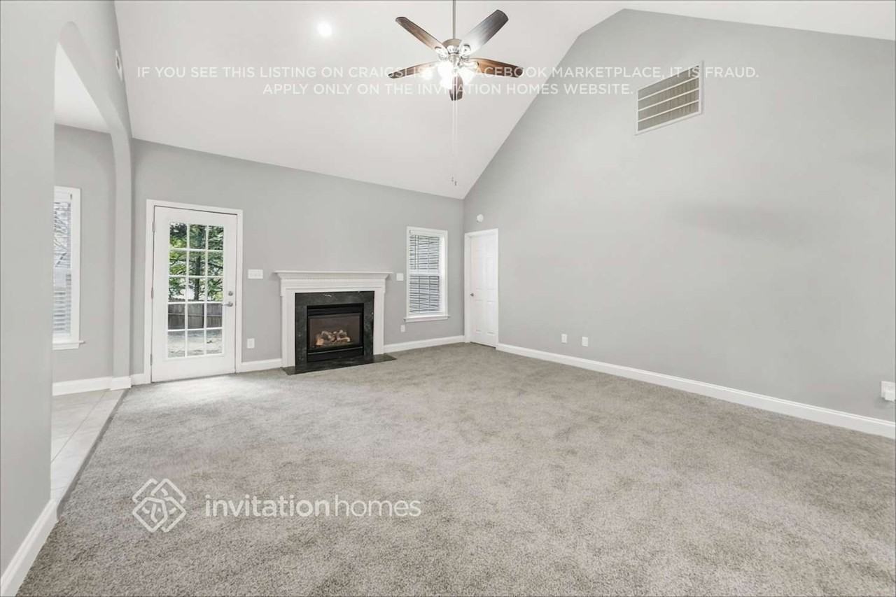 2367 Eagle Glen Ct - Photo 5 of 22
