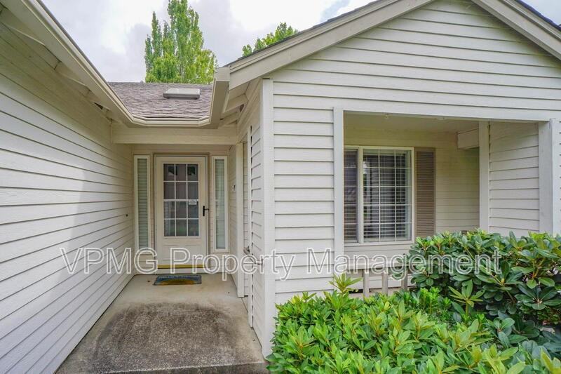 2607 Se 175th Ave - Photo 4 of 27