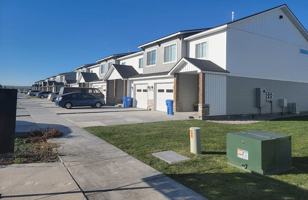 featured image of 431 Huckleberry Ln