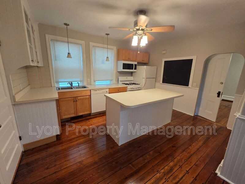 36 East St #1stFL - Photo 2 of 9