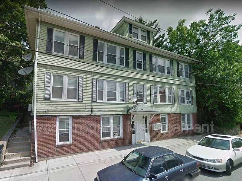 88 Garfield Ave #5 - Photo 2 of 11