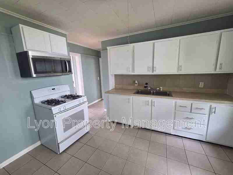88 Garfield Ave #5 - Photo 3 of 11