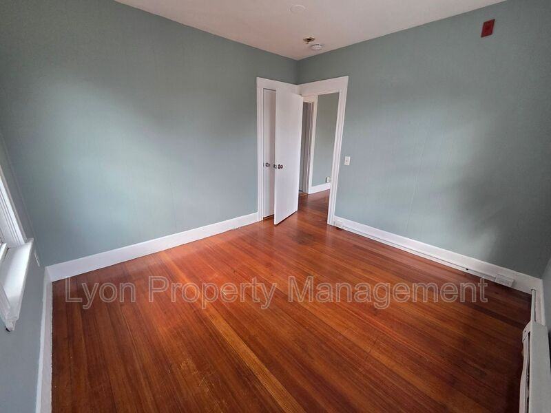 88 Garfield Ave #5 - Photo 7 of 11