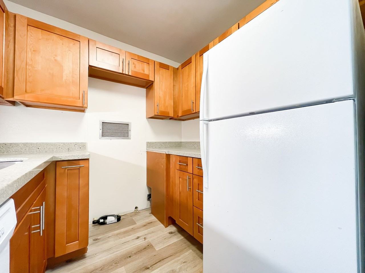 1600 Wilikina Dr #B407 - Photo 2 of 13