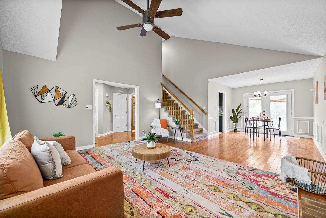 1226 Cobblestone Ln - Photo 5 of 30