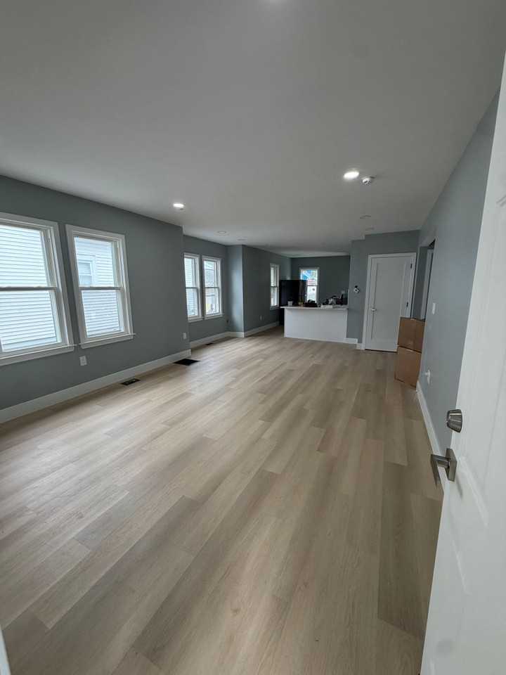 270 Homecrest Ave - Photo 4 of 14