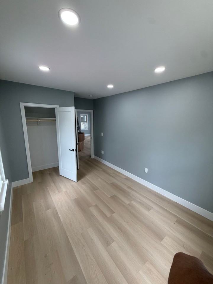 270 Homecrest Ave - Photo 7 of 14