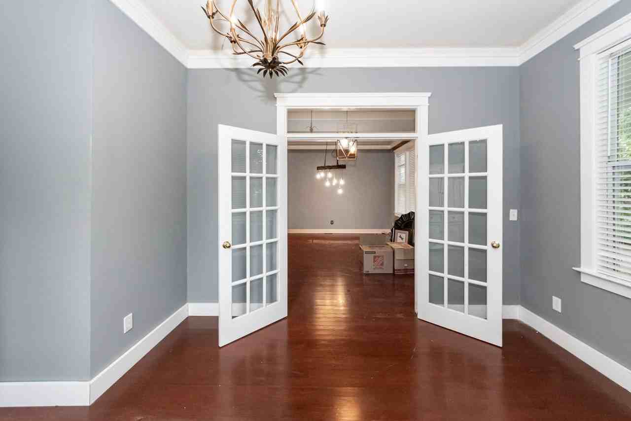 115 Blackwater Dr - Photo 6 of 48