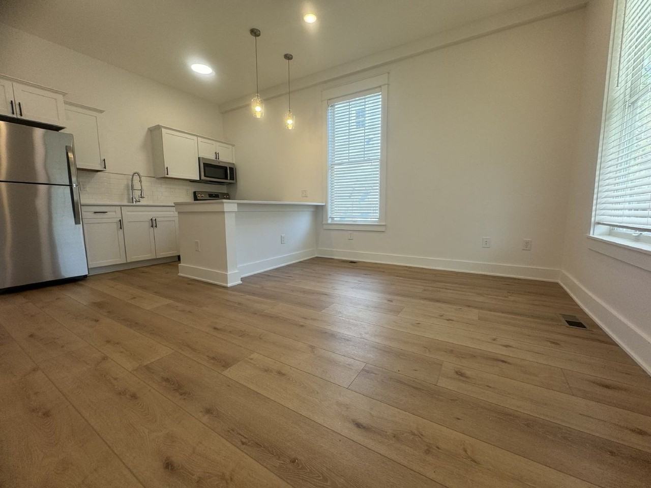 212 S Grant St #A - Photo 7 of 47