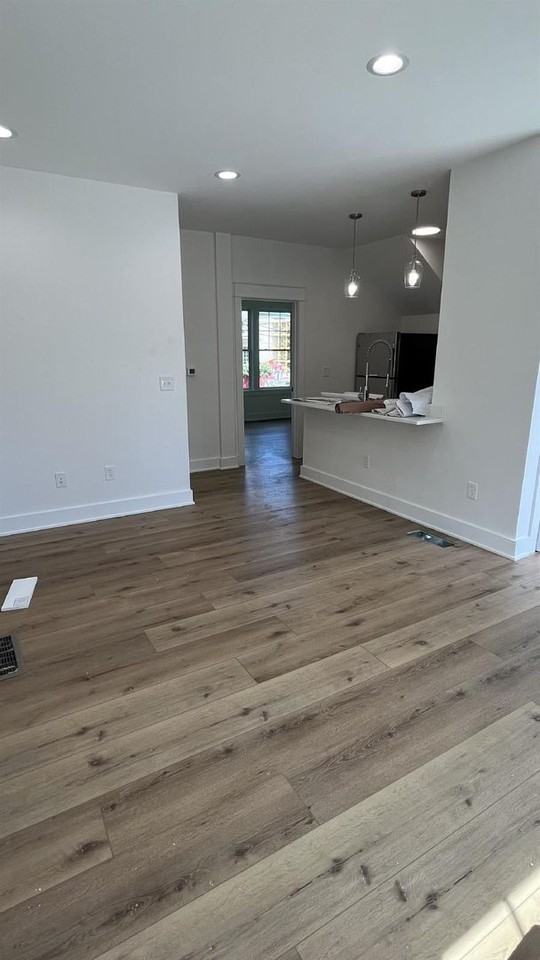 218 S Grant St - Photo 4 of 20