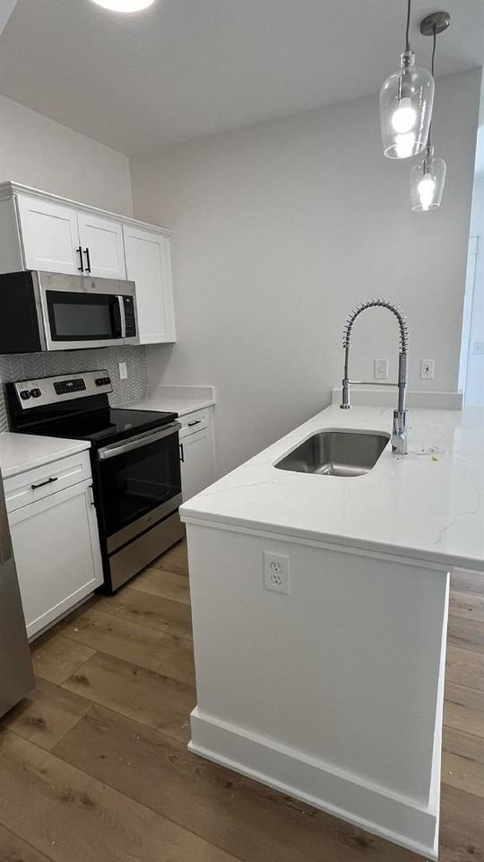 218 S Grant St - Photo 6 of 20