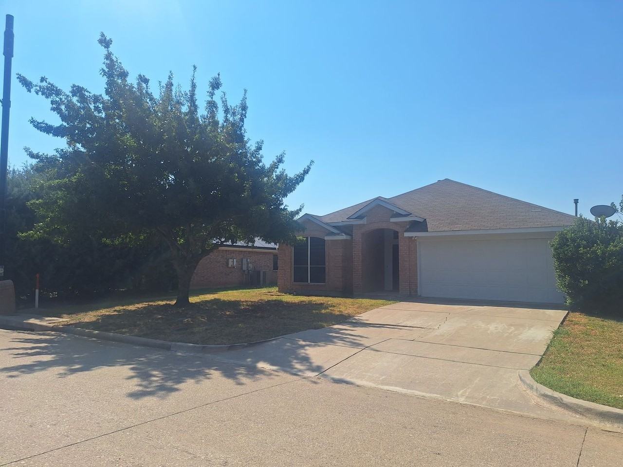 3516 Paladin Pl - Photo 2 of 41