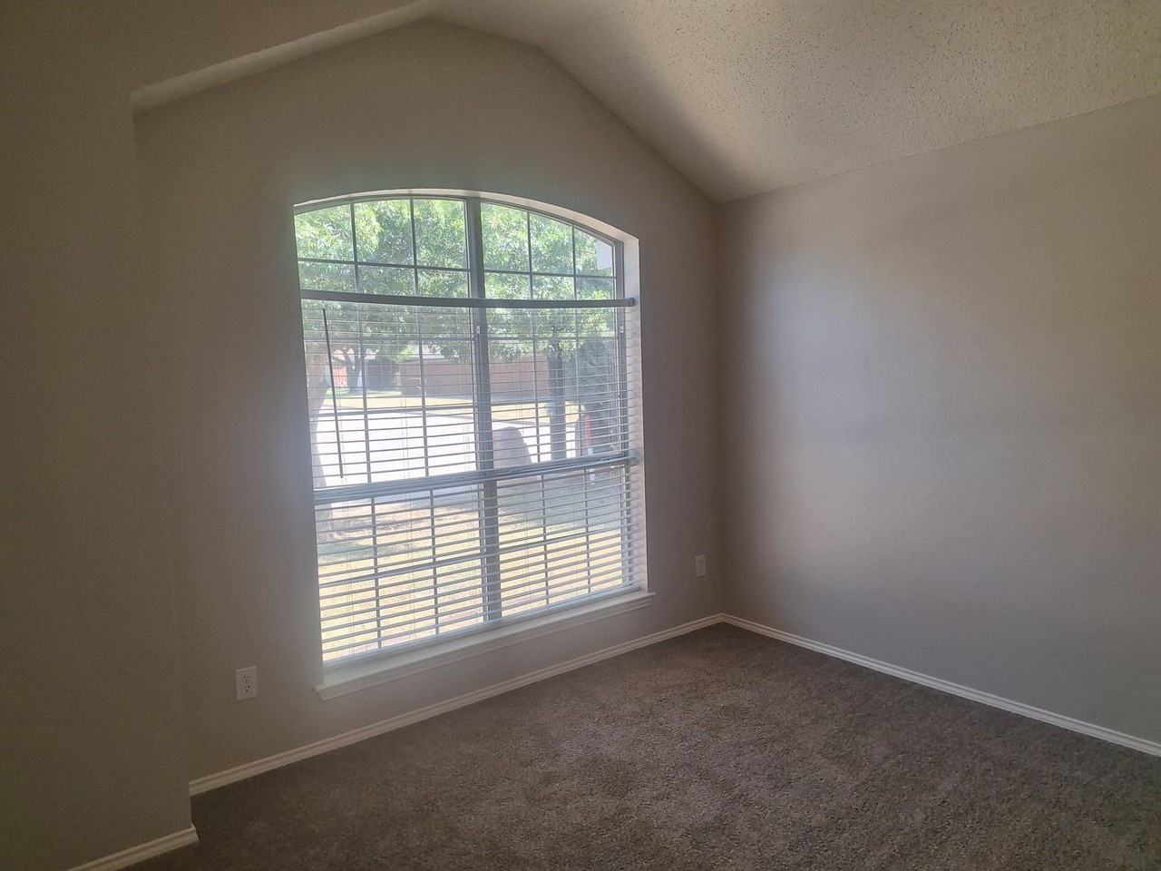3516 Paladin Pl - Photo 5 of 41