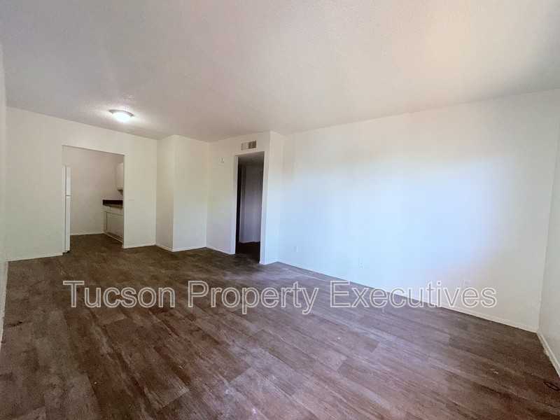319 E Mohave Rd - Photo 4 of 5