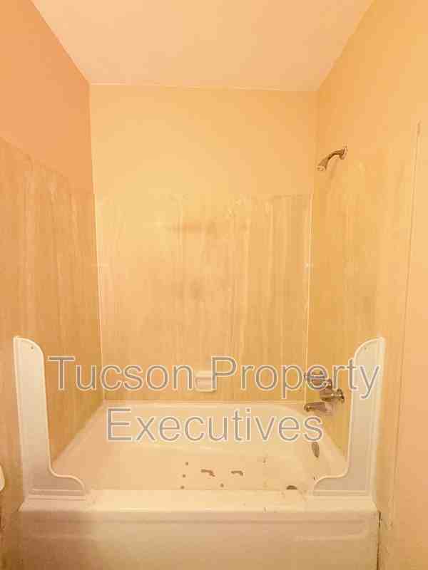 319 E Mohave Rd - Photo 5 of 8