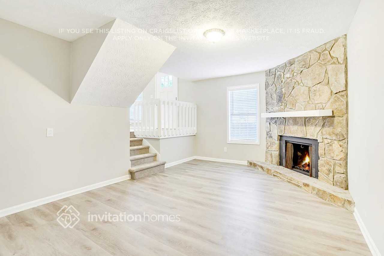 3835 Wood Path Dr - Photo 6 of 24
