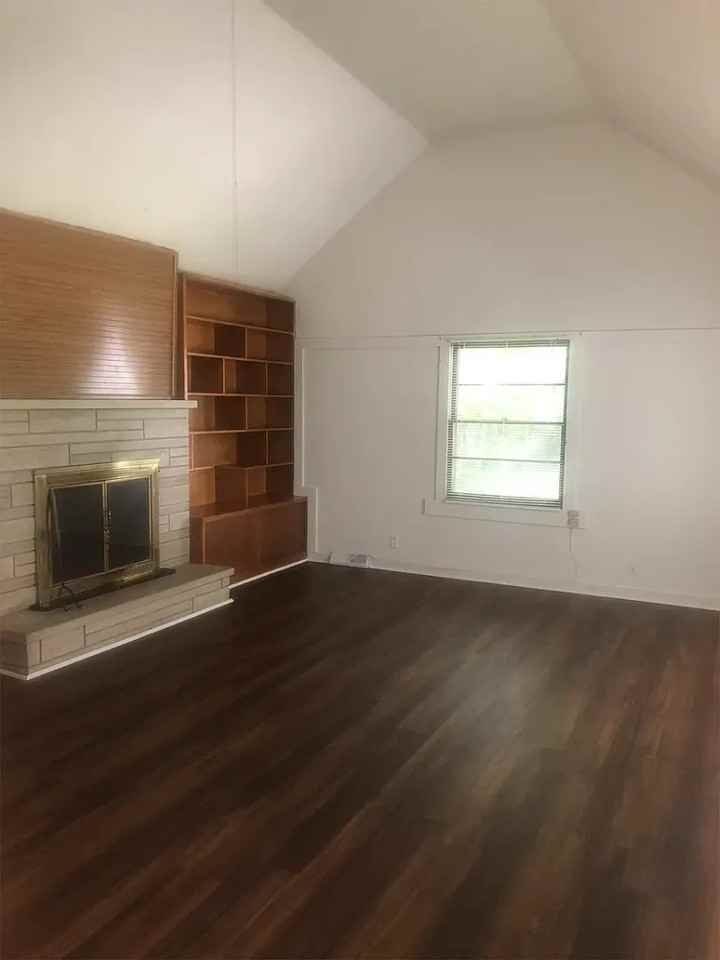 805 S Henderson St - Photo 5 of 22