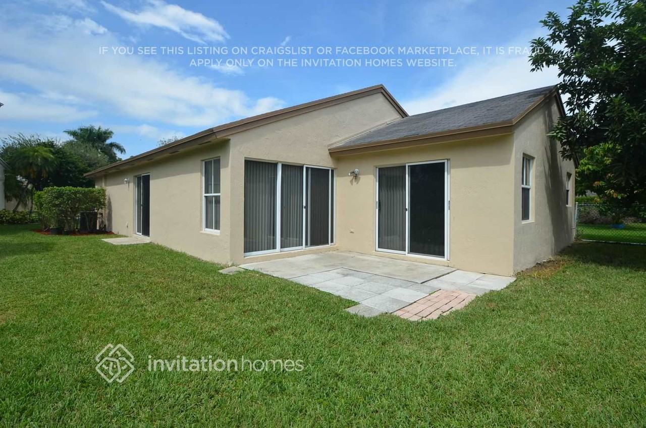 20710 Nw 1st St - Photo 5 of 6