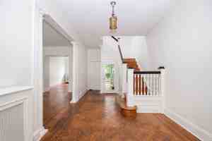 featured image of 328 E 33rd St