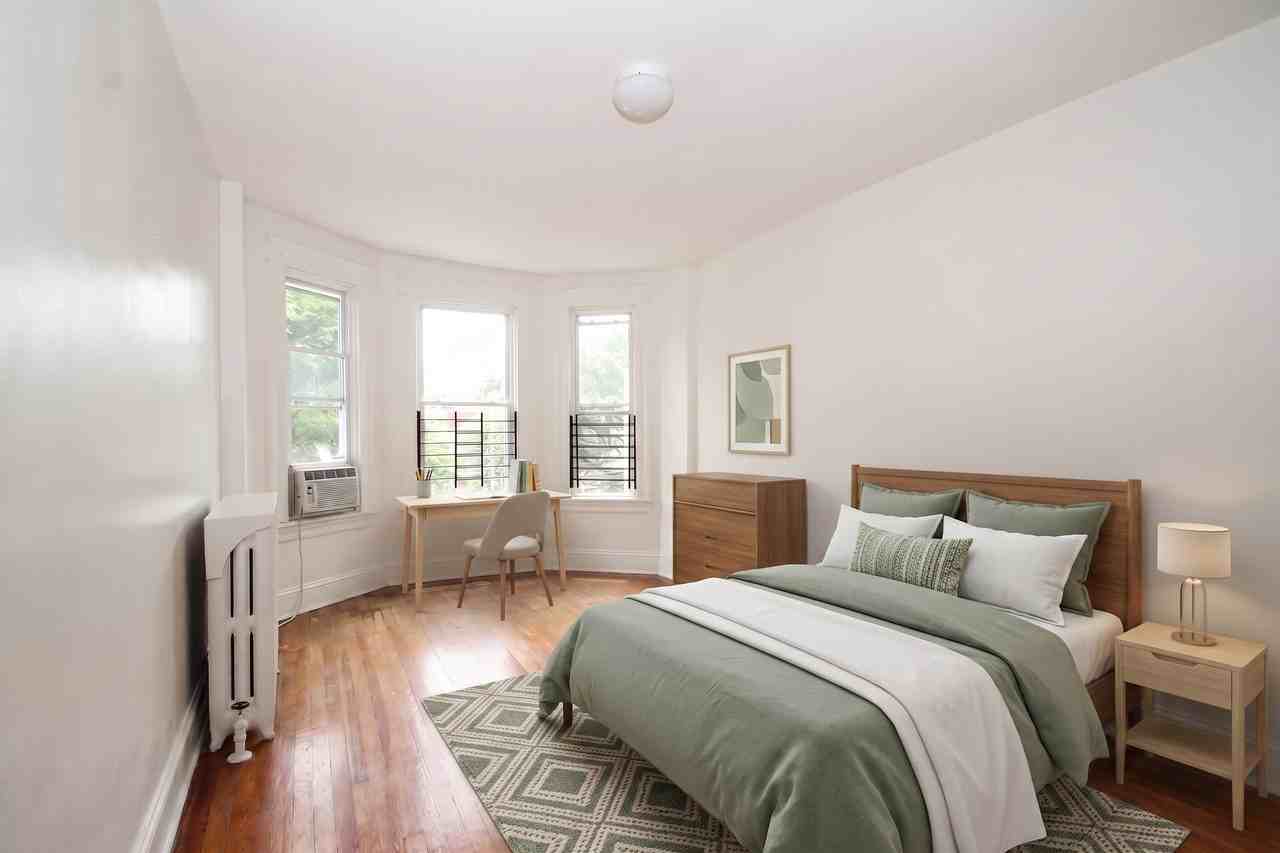 328 E 33rd St - Photo 7 of 14
