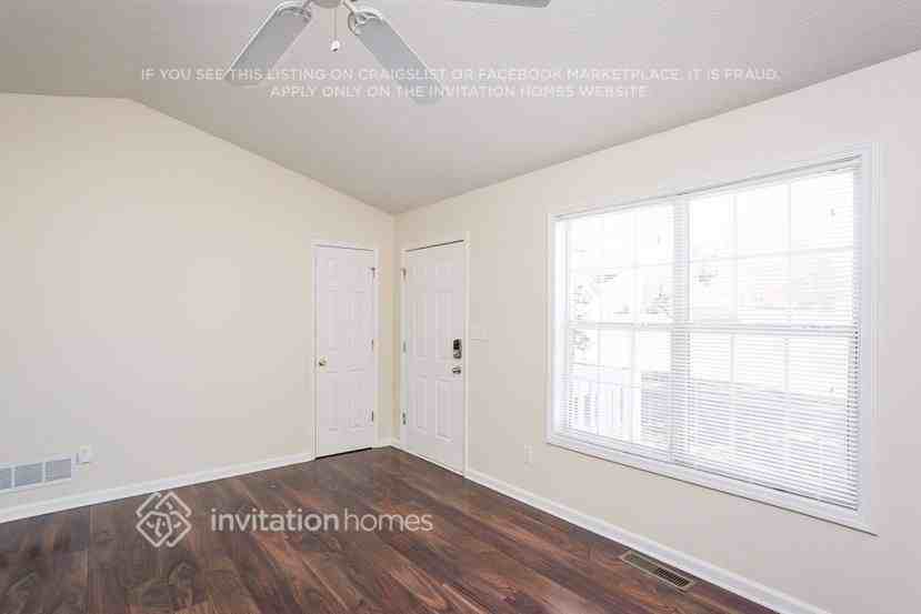 96 Connie Dr - Photo 2 of 17