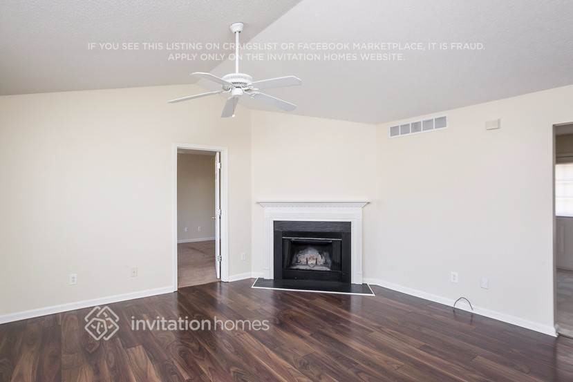 96 Connie Dr - Photo 3 of 17