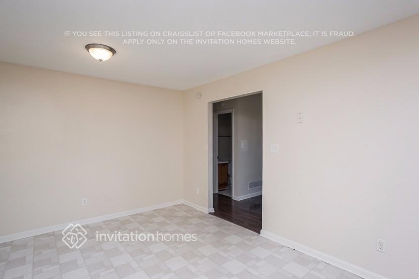 96 Connie Dr - Photo 4 of 17