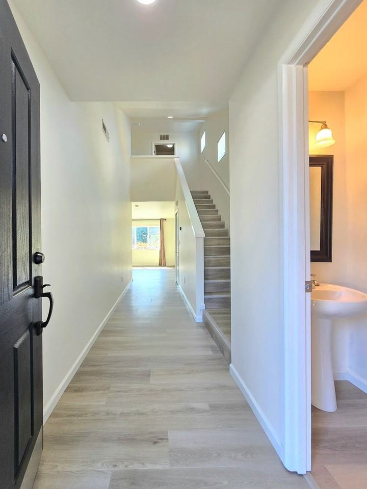 6406 35th St Ne - Photo 3 of 24