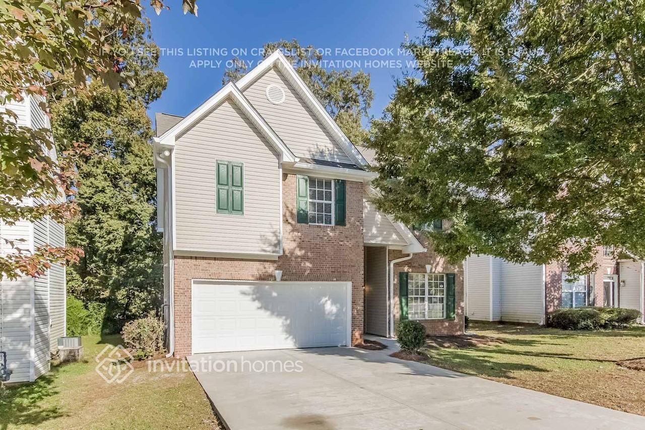 460 Hulan Way - Photo 2 of 18