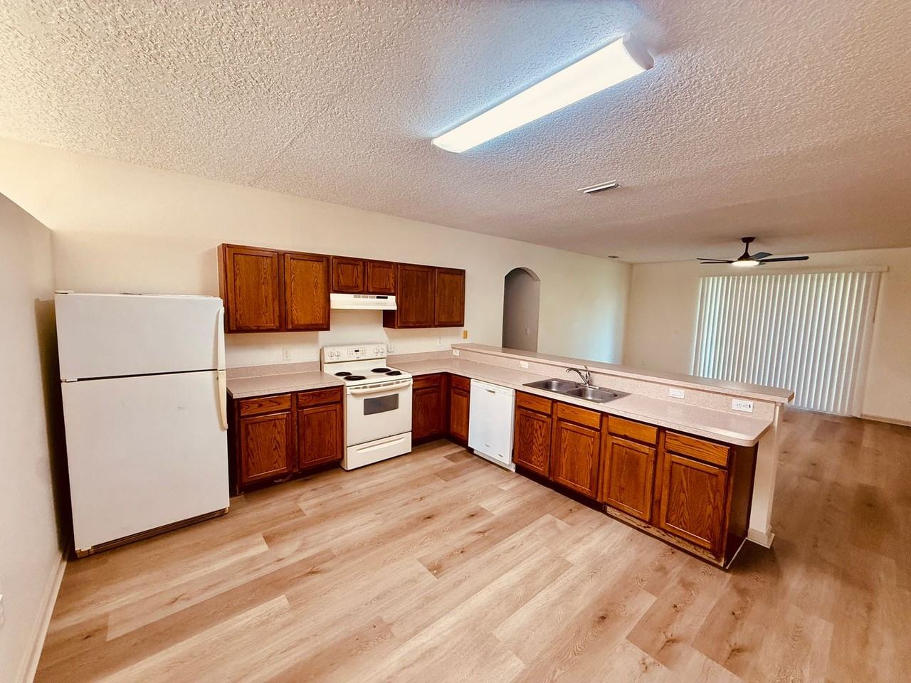 3206 Tarpon Ave Se - Photo 5 of 38