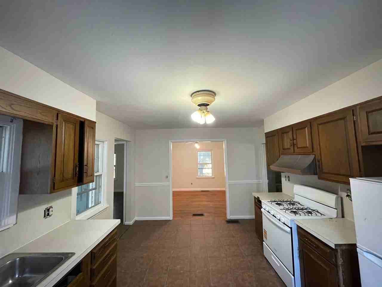 2219 S 15th St - Photo 7 of 24