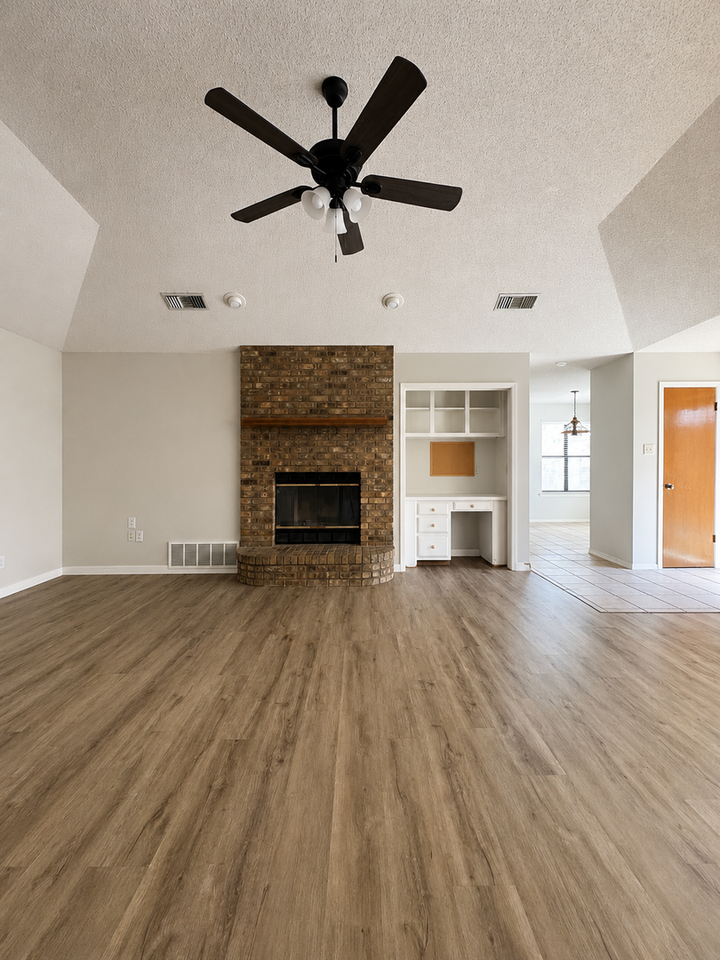 1623 Wyoming Ave - Photo 4 of 10