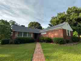 featured image of 2 Brookside Dr