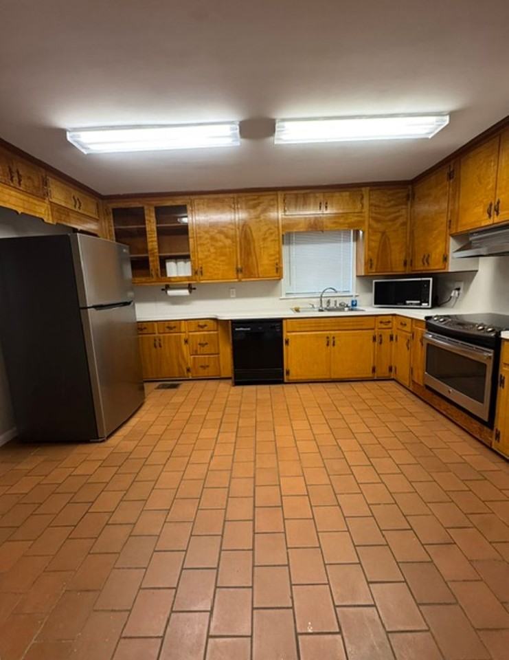 2 Brookside Dr - Photo 3 of 23