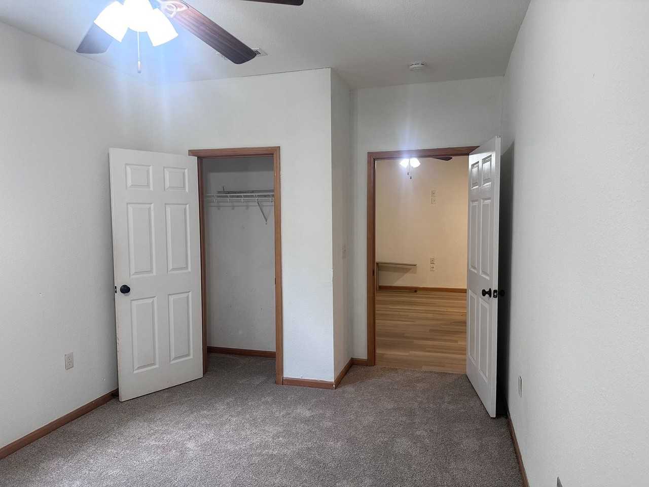 905 Ne Deer Creek Dr - Photo 6 of 8