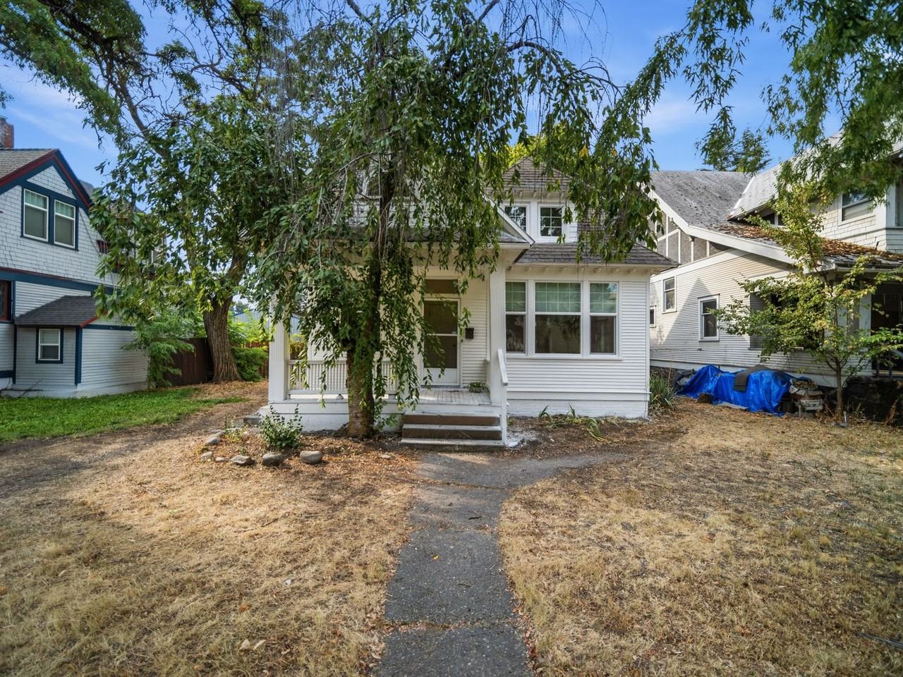 728 E Indiana Ave - Photo 2 of 50