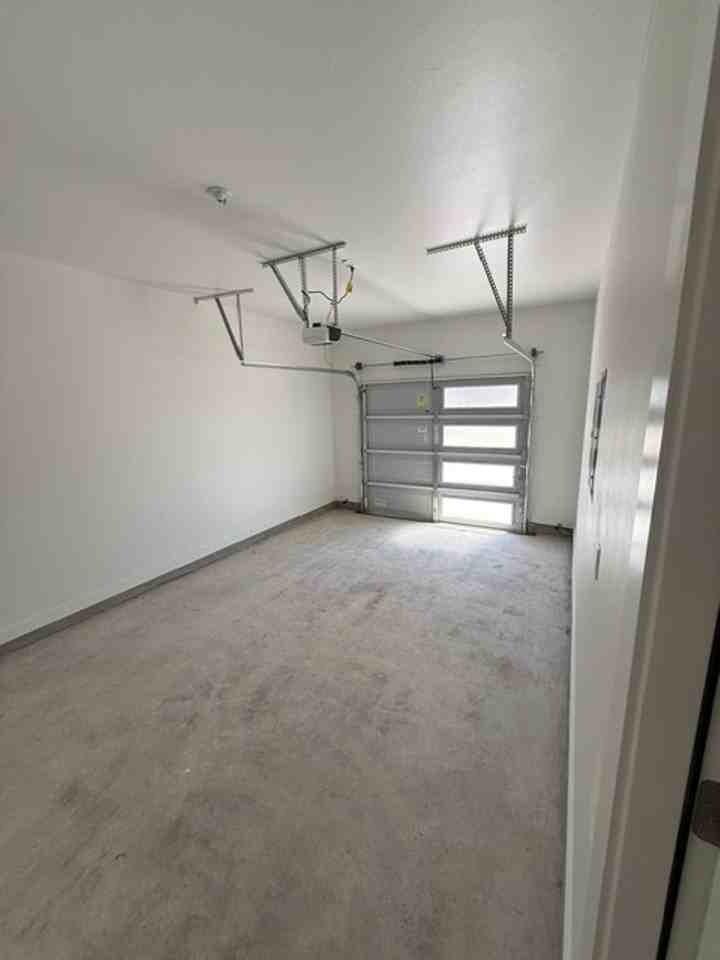 1001 1001 Prestige Place - Photo 6 of 34