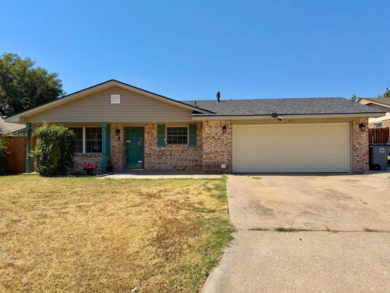 5506 Nw Cottonwood Dr - Photo 2 of 41