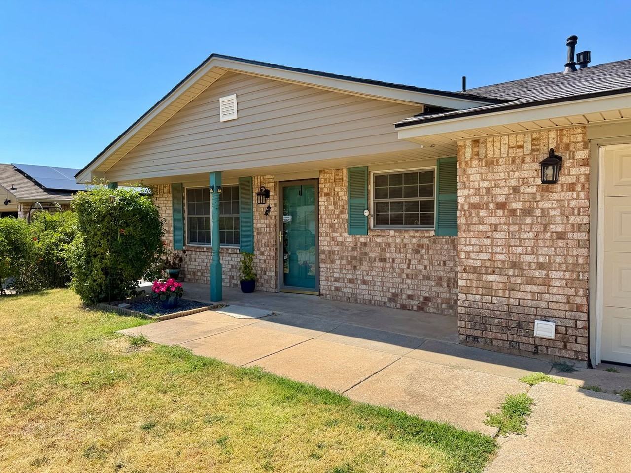 5506 Nw Cottonwood Dr - Photo 4 of 41