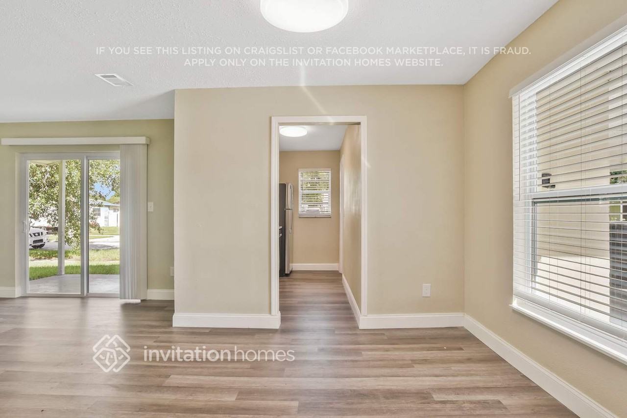 4262 Schank Ct - Photo 5 of 22