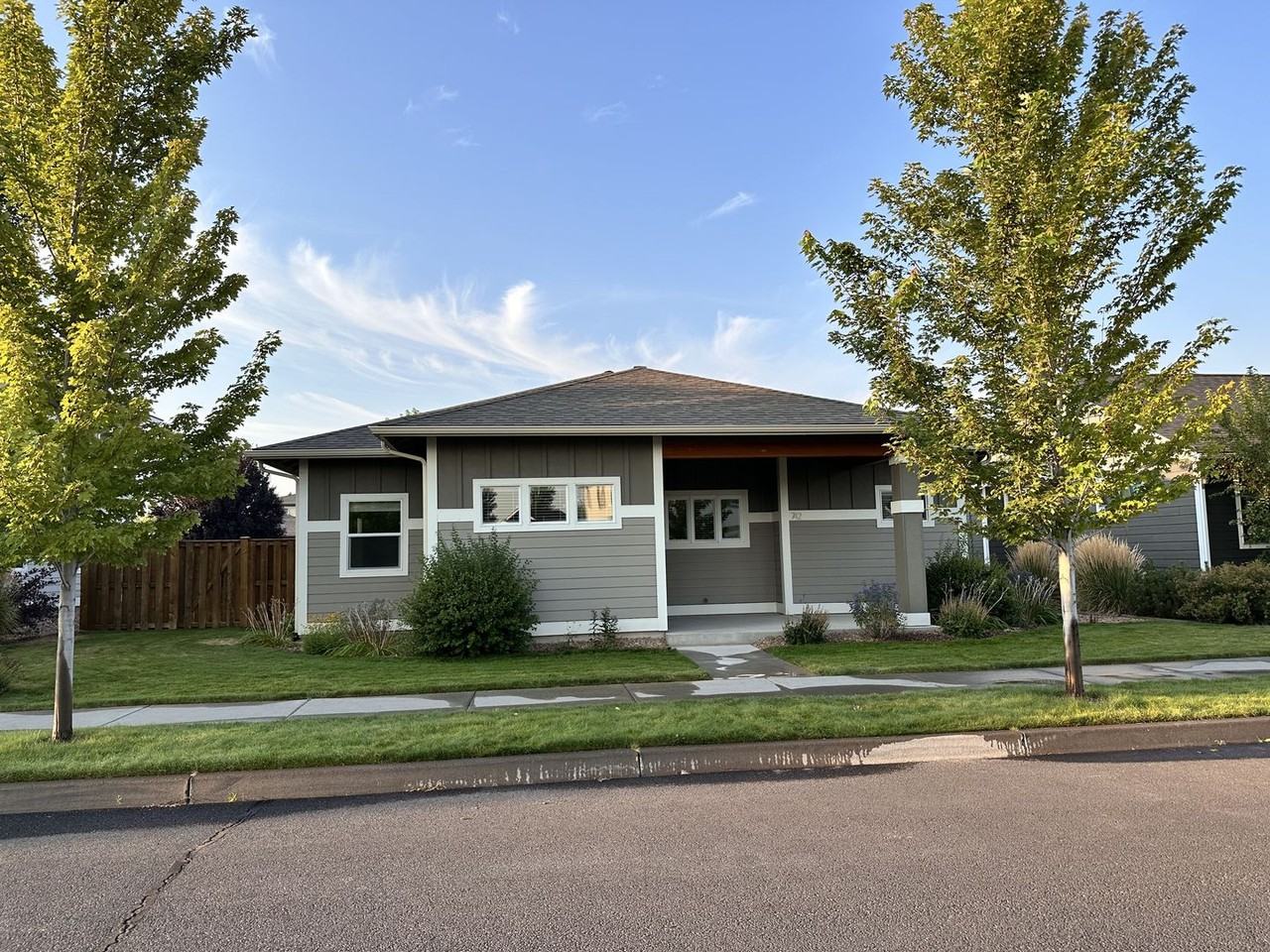 742 Ne Union Loop - Photo 2 of 50