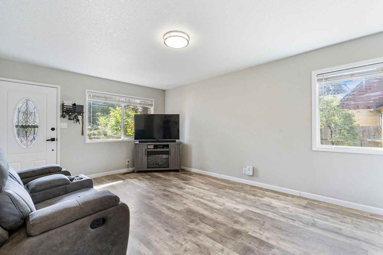 2237 Se 139th Ave - Photo 6 of 50