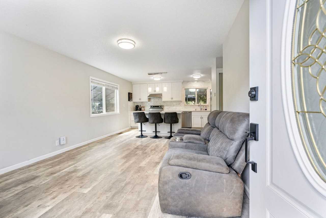 2237 Se 139th Ave - Photo 7 of 50
