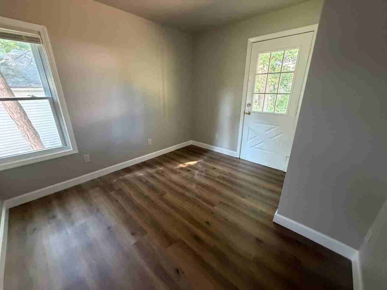 1013 Jefferson St - Photo 7 of 12