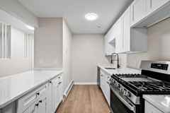 383-385 Oaklawn Ave - Photo 1 of 1