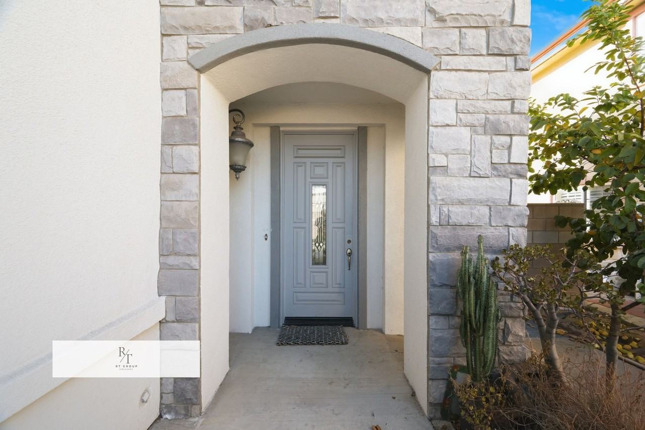 12410 Klingerman St #C - Photo 2 of 39