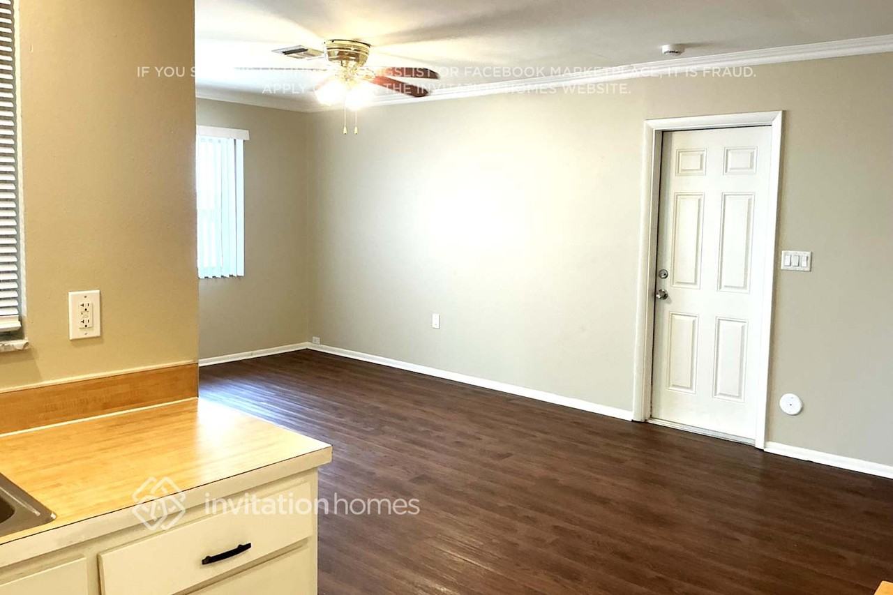 11840 69th Way - Photo 2 of 17