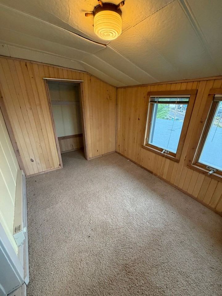 4428 E Superior St - Photo 6 of 12