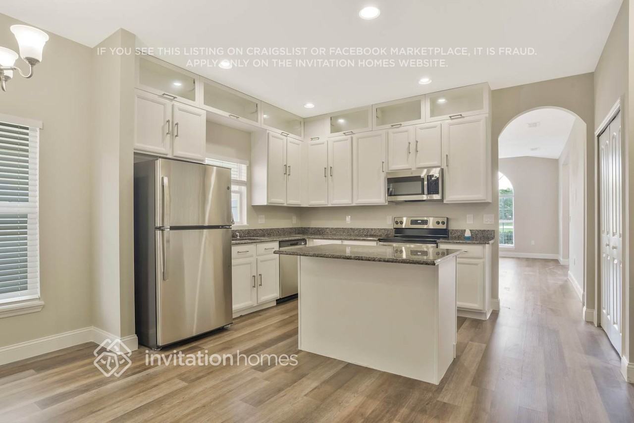7945 Riffle Ln - Photo 6 of 29